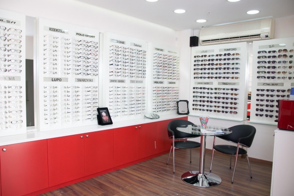 display_eye_optician_eyesightD03C589C-50BB-D474-E3F5-D08880F3F91A.jpg